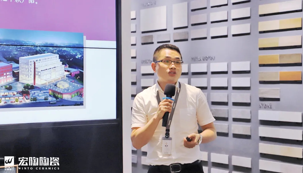欧博ABG陶瓷销售副总司理曹俊现场演讲