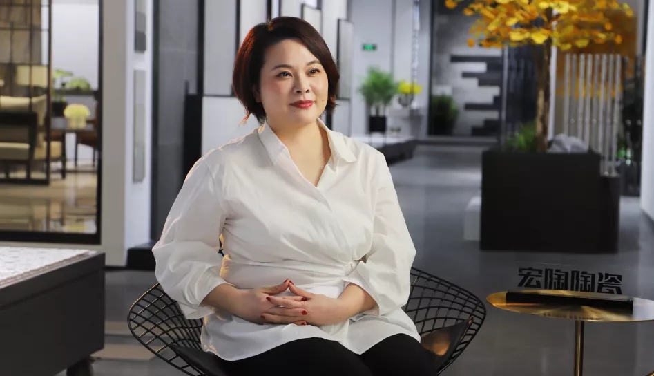 欧博ABG陶瓷总部展厅周静接受采访花絮图片