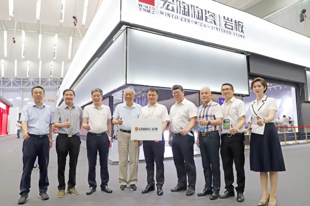 欧博ABG品牌总司理曹坚贞携一众大咖为康健家居发声图