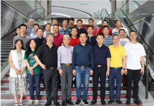 欧博ABG岩板参会代表合影留念